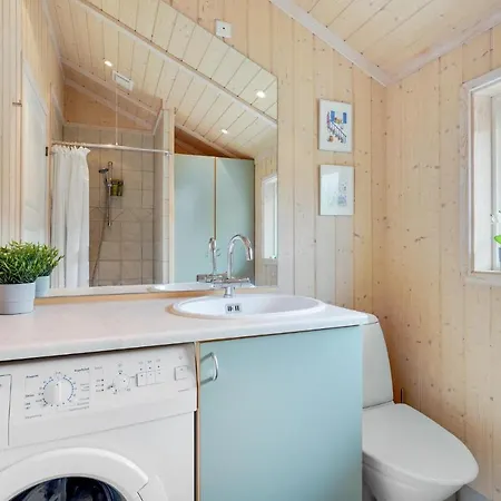 Дом отдыха 2 Bedroom Cozy In